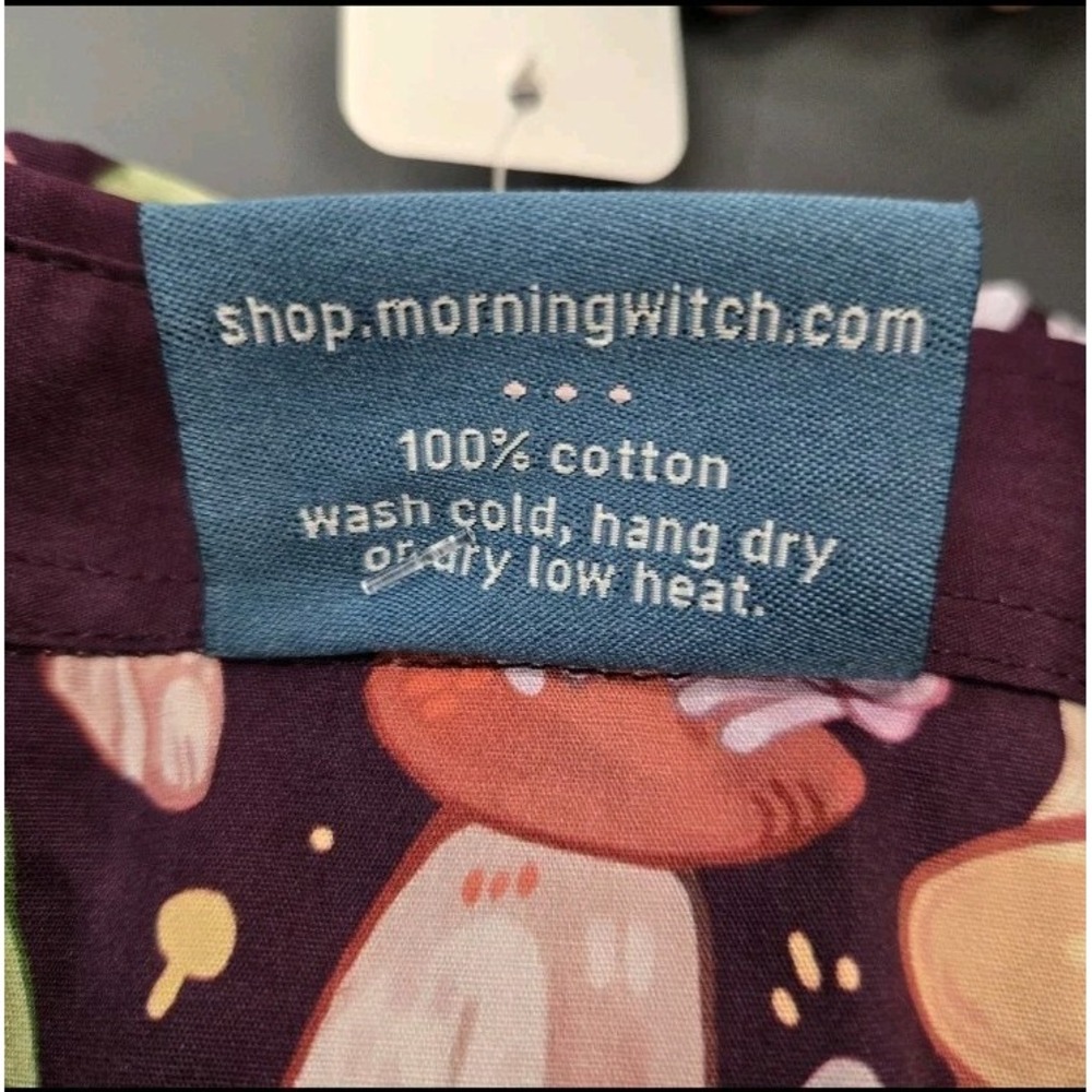 Morning Witch Mens Medium Purple Mushroom Frog Floral Cotton Button Up Shirt NWT - Picture 5 of 5